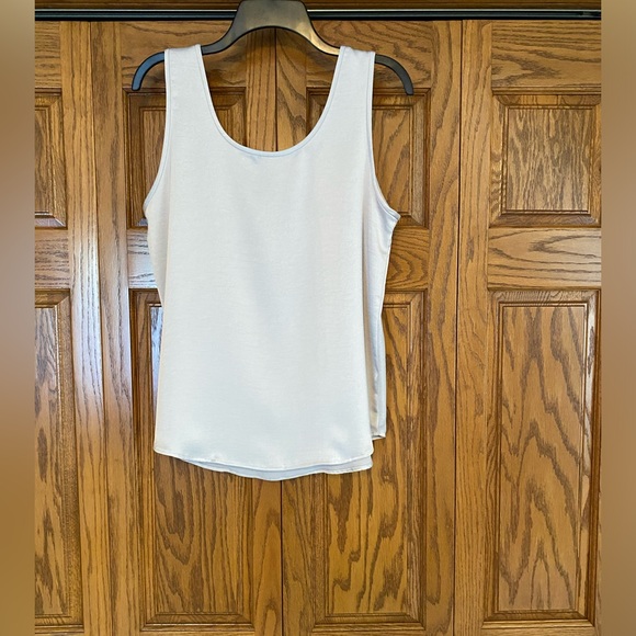 NWOT - BANANA REPUBLIC MATTE SATIN TANK - Picture 2 of 5